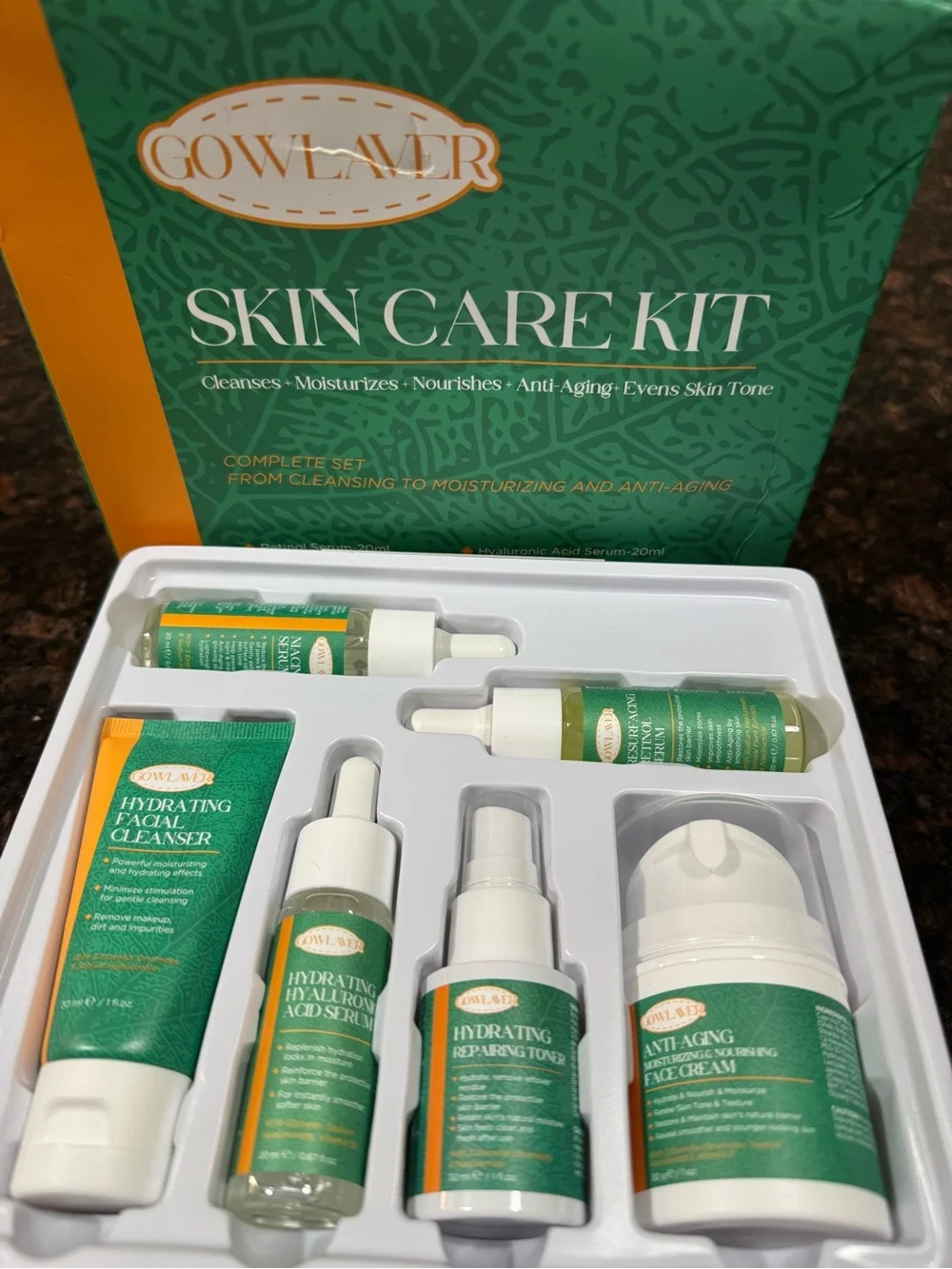 Hydrating Green Skin Care Kit - Cleanser & Exfoliant for Women
